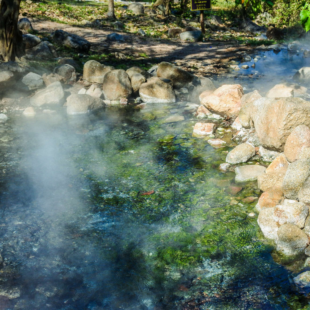 Reach International Outfitters