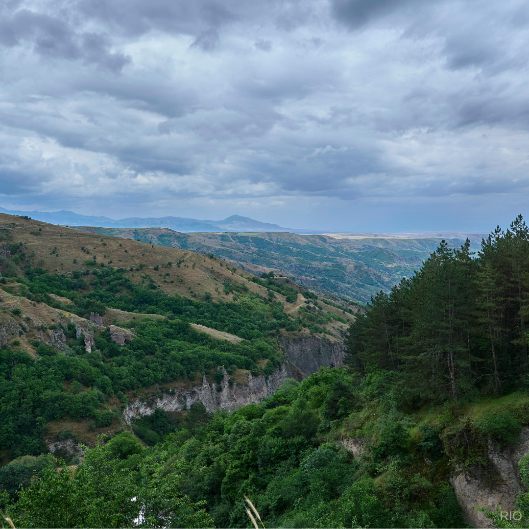 Reach International Outfitters